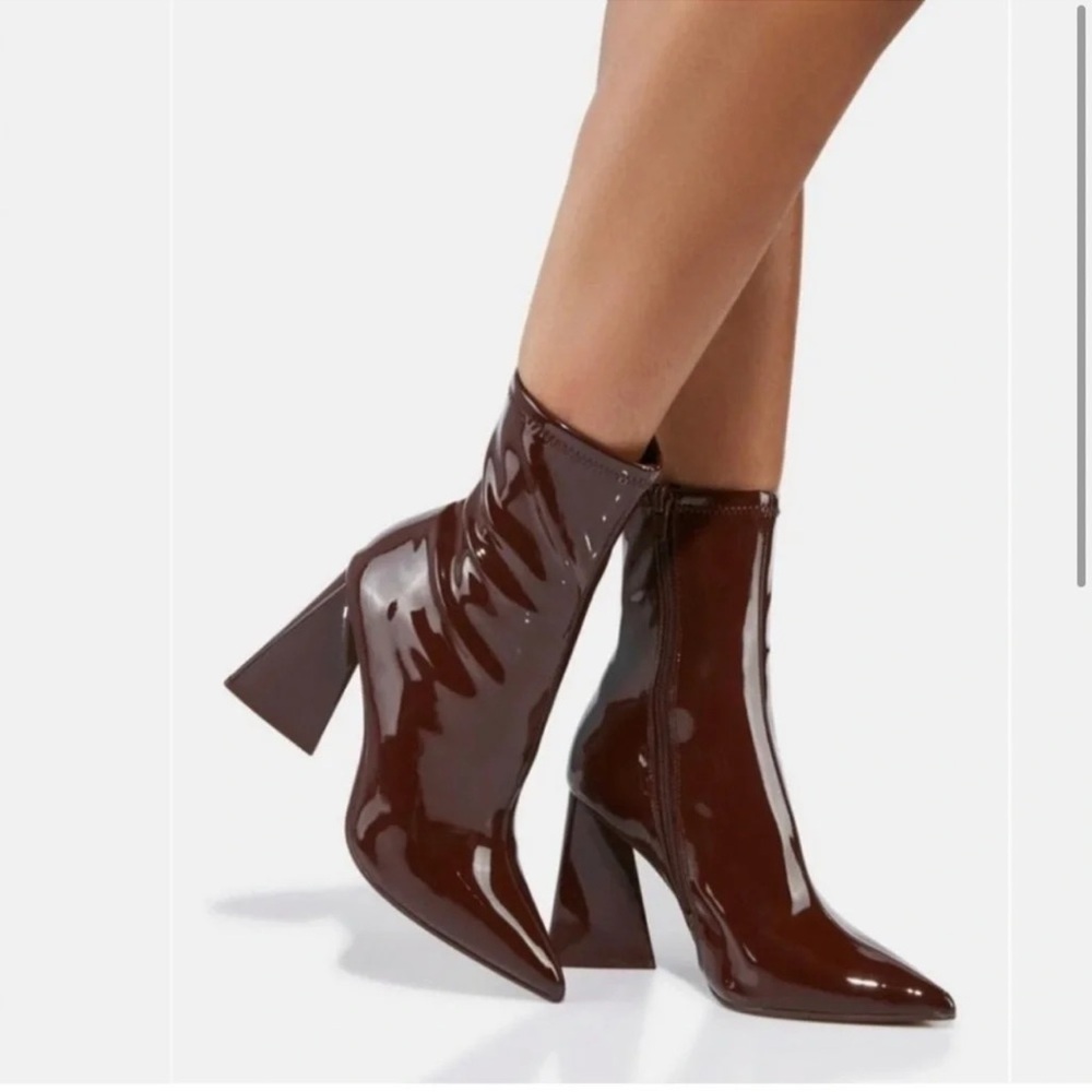 Steve Madden Ticker Brown Heeled Boots